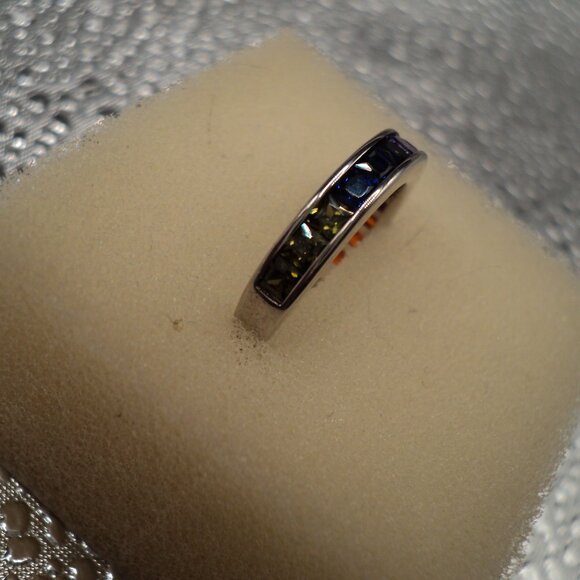 Multi CZ sterling silver band ring size 6 POS190 - Picture 4 of 6